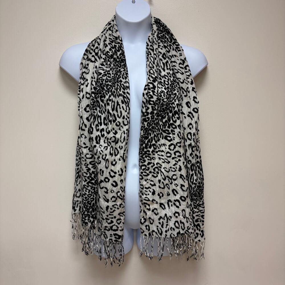 Chic Black & White Abstract Leopard Animal Print Scarf Fringe Pashmina-Style